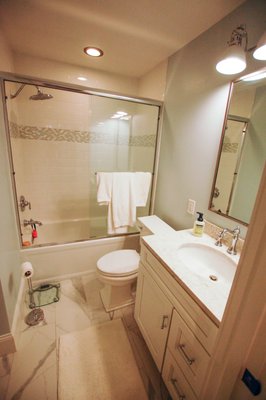 184 Marlborough St Boston MA Condo Sale: Bathroom