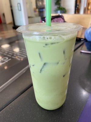 Milk tea Matcha less sweet and light on the ice