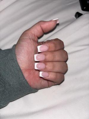 Lee Nails