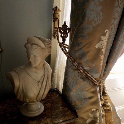 Silk and Marble - What a Marvel.
 Decorations Lucullus, Townhouse Past Recaptured Project