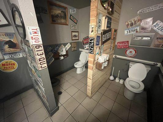 2 toilets, but only one door...