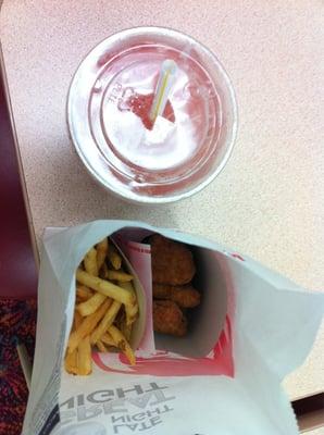 Medium 10-piece nugget combo.