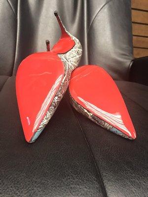 "Mirror" anti slip, Christian Louboutin protector sole.