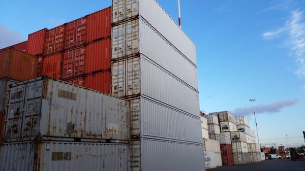 Storage containers, office containers for Rent or to buy