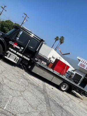 We have FlatBeds call us today.