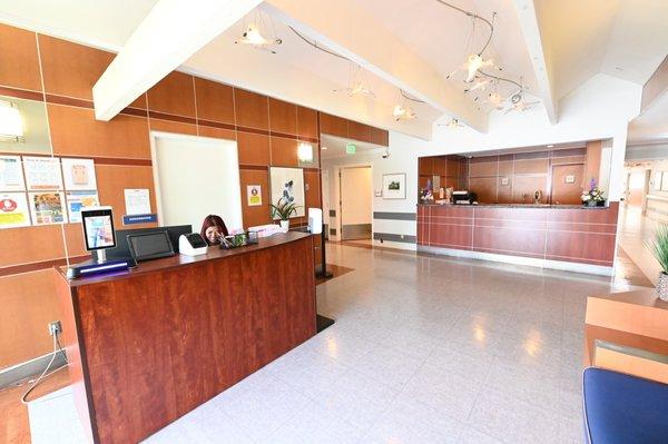 Ocean Pointe receptionist desk