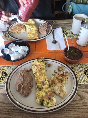 Mexican Omelette : $9.00, Coffee : $2.75