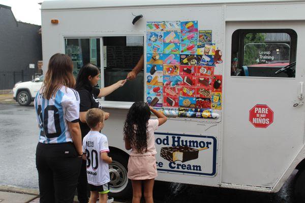 Free ICE CREAM at our last Back to School eyewear event.