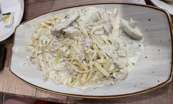 Chicken Fettuccine Alredo