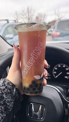 Mango black tea with tapioca and jellies