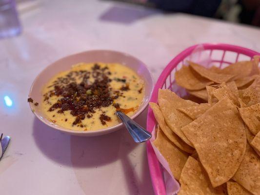 Chile con Queso with chorizo