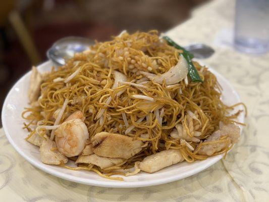 House Combination Chow Mein