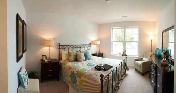 Spacious master bedrooms with large walk-in closets, 9 foot ceilings and oversized windows.