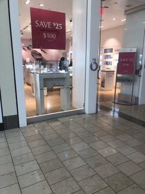 Empty store