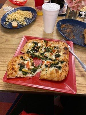 Spinach pizza