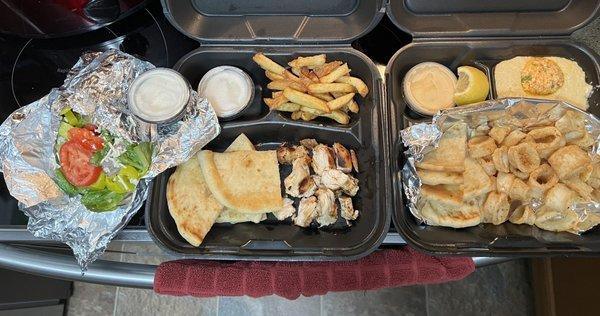 Veggie pita, kids grilled chicken with pita and fries, calamari and pita starter.