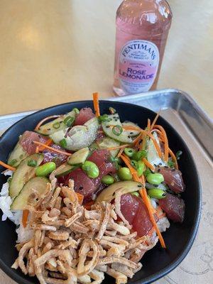 Tuna poke bowl