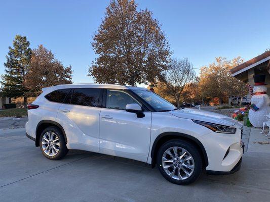 2021 AWD Highlander Limited