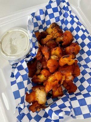 Vegan cauliflower wings & ranch. So good!!