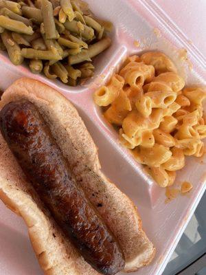 Brat, green beans & Mac n cheese