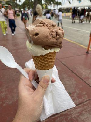 Passion fruit yogurt & ferrero