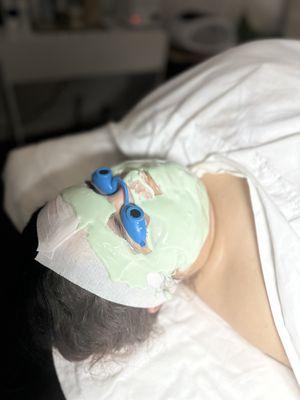 Hydro Jelly Facial