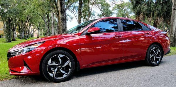 My new 2023 Hyundai Elantra SEL with the convenience package and had the windows tinted!