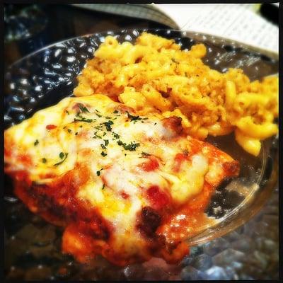 Lasagna and mac'n'cheese from Take Home Gourmet.