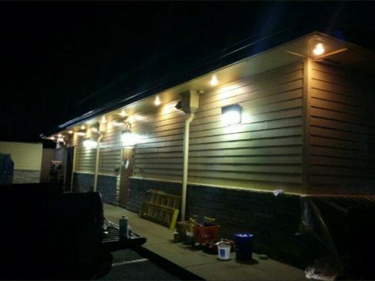 We did all the painting and roofing on this OUTBACK STEAKHOUSE IN OAKRIDGE TN