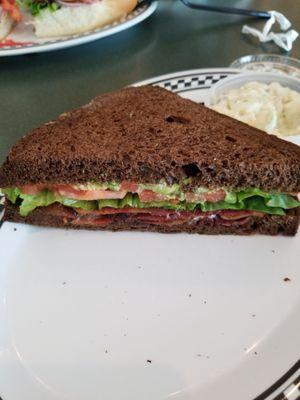 BLTA on pumpernickel