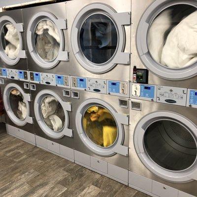 Star Laundromat