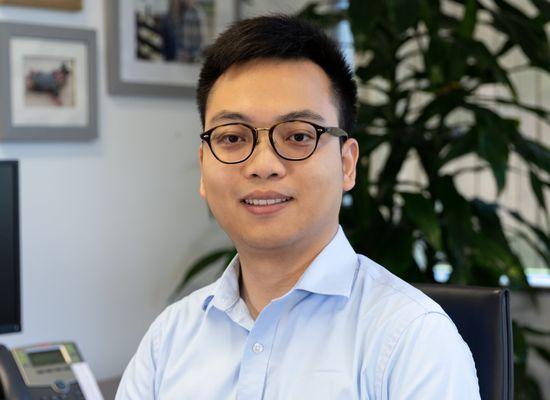 Leo Zhang, Senior accountant