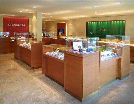 Baron & Leeds Fine Jewelers located at Whalers Village in Lahaina, Hawaii