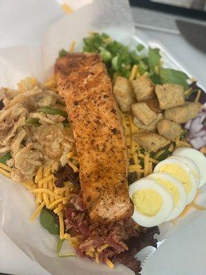 Struggle salad (Salmon)