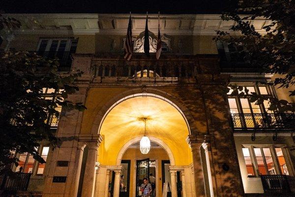 The entry way to the Josephine Butler Parks Center, a turn of the century mansion that hosts the weekly New Columbia Swing classes & dances.