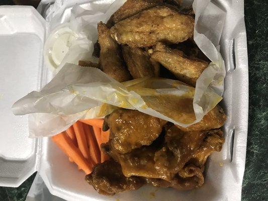 Lemon Pepper and Honey Gold 20 piece wings