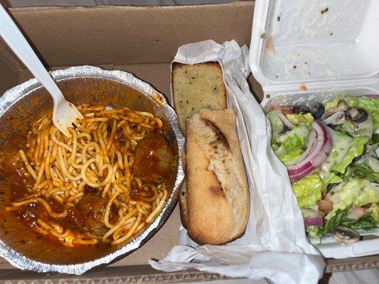 Side salad, Garlic Break, & Spaghetti and Meatballs.