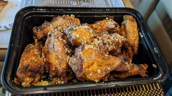 Garlic parmesan wings. Good flavor.