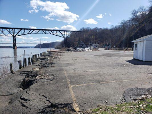 Formerly Mariner's on the Hudson Restaurant.