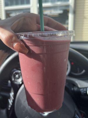 Strawberry acai smoothie