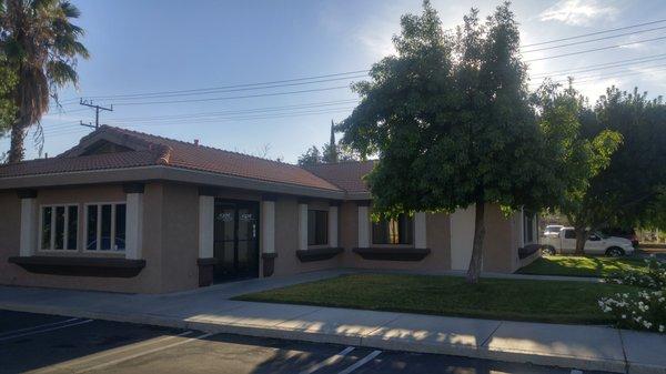 235 N Gilbert Hemet Ca 92543