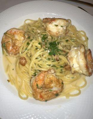 Shrimp pasta