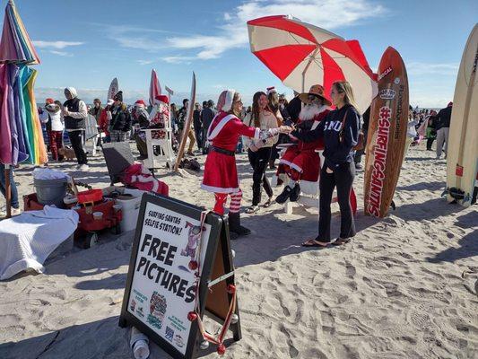 Surfing Santa Klaus photograph kiosk