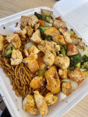 Hibachi Chicken with Lo Mein