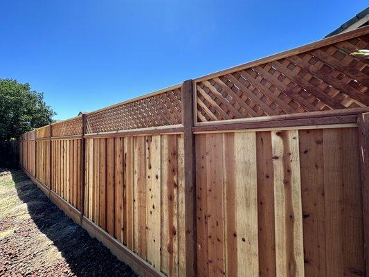 7' fence with lattice privacy top