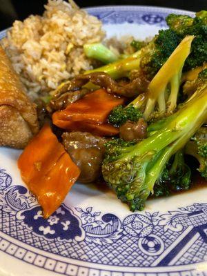 L11. Beef with Broccoli Dinner Special