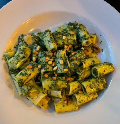 VEGAN PESTO PASTA