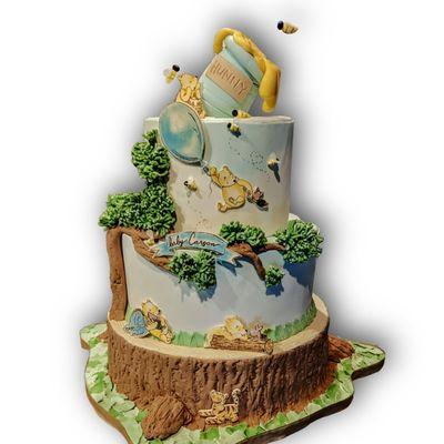 Baby shower classic Pooh cake