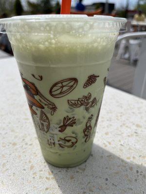 All milk, couldn't taste any matcha. (supposed to be ice matcha).