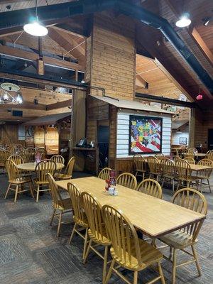 The dining room - almost closing time...